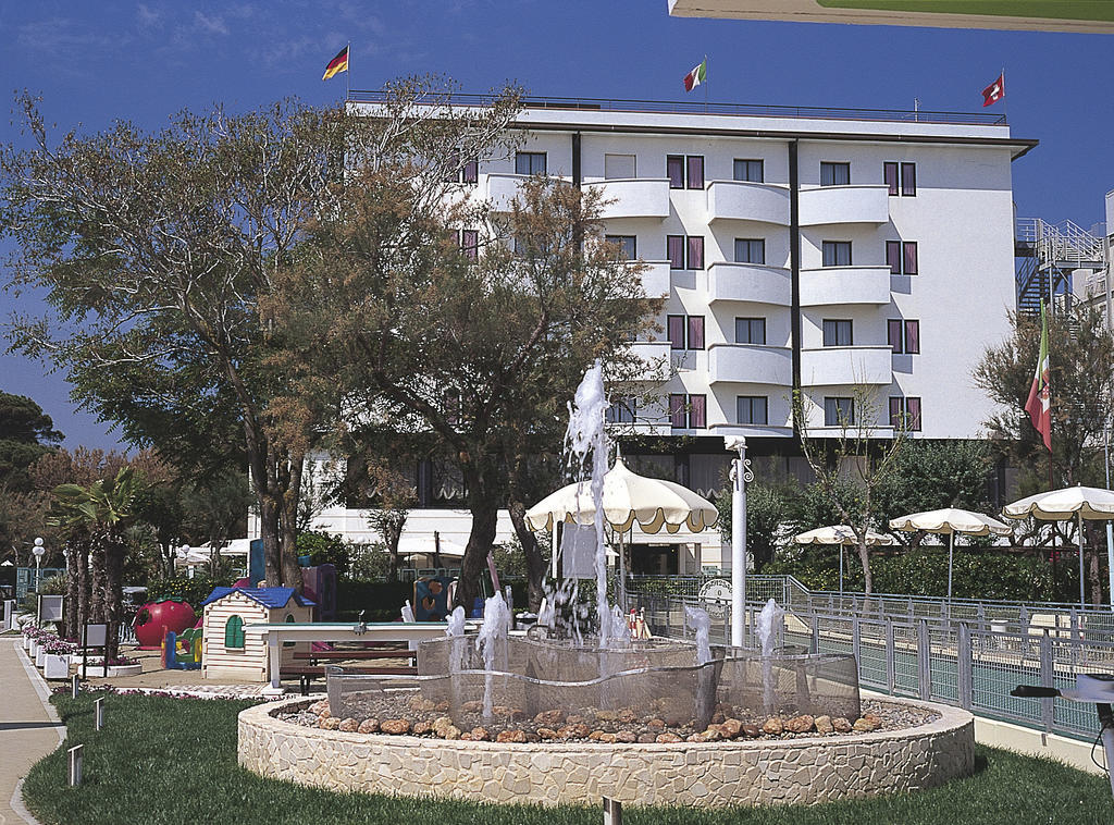 Hotel Delle Nazioni Milano Marittima Exterior photo